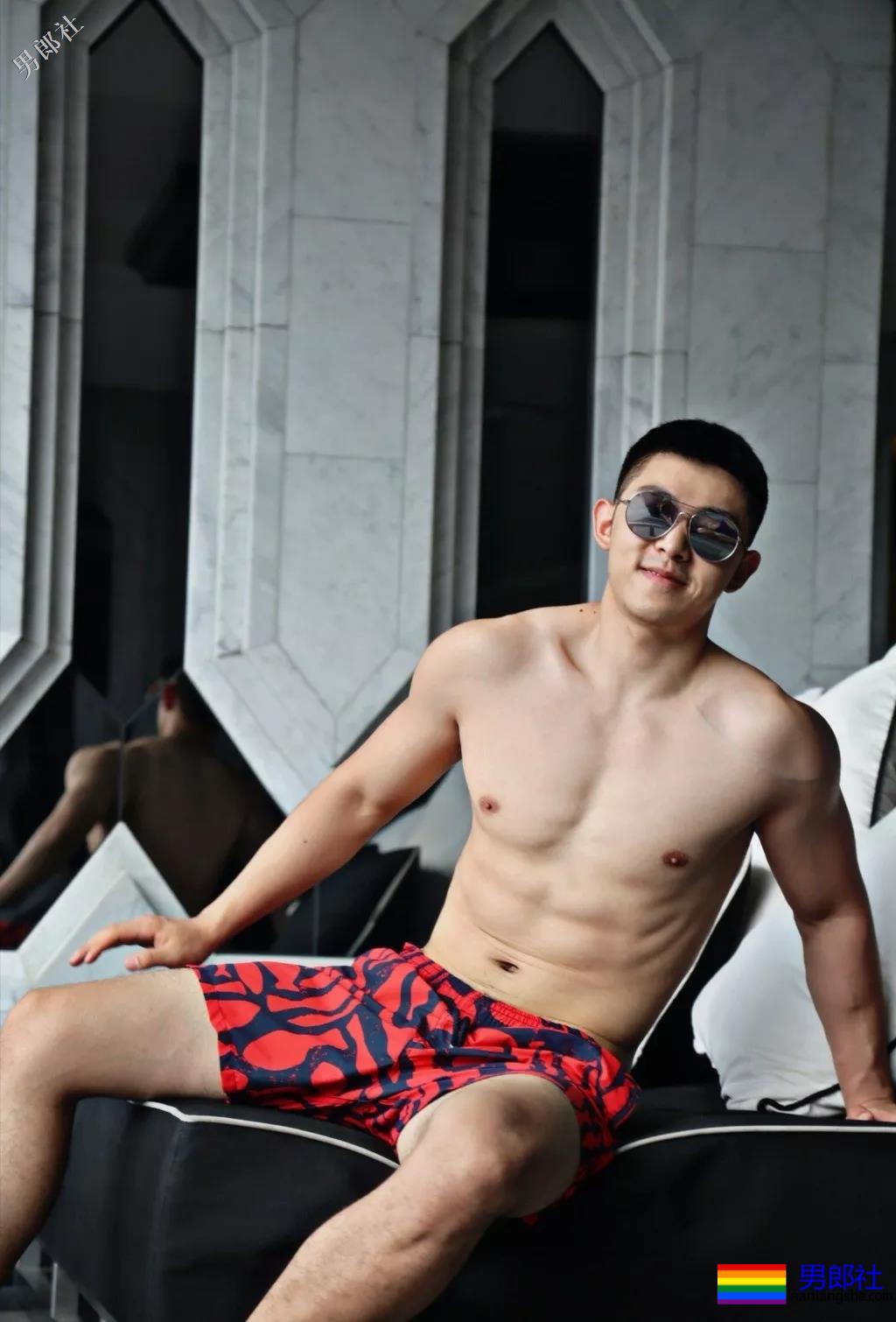 体育生帅气的外表完美的身材A爆了！ - 51虹马