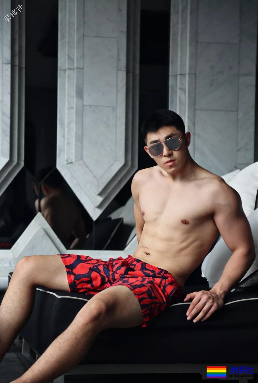 体育生帅气的外表完美的身材A爆了！ - 51虹马