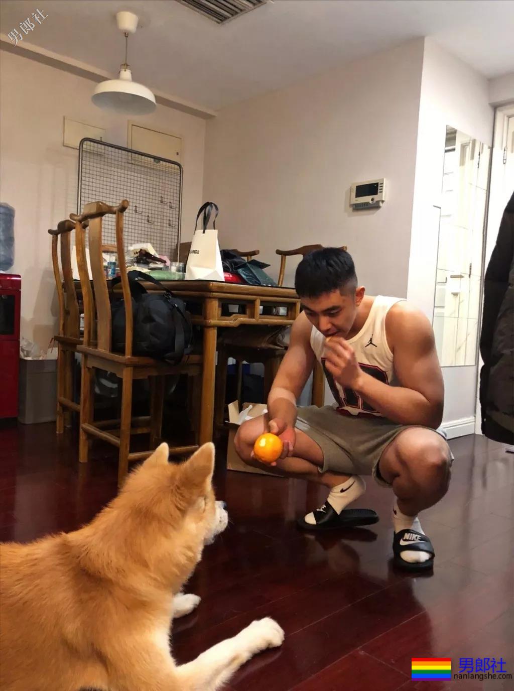 体育生帅气的外表完美的身材A爆了！ - 51虹马