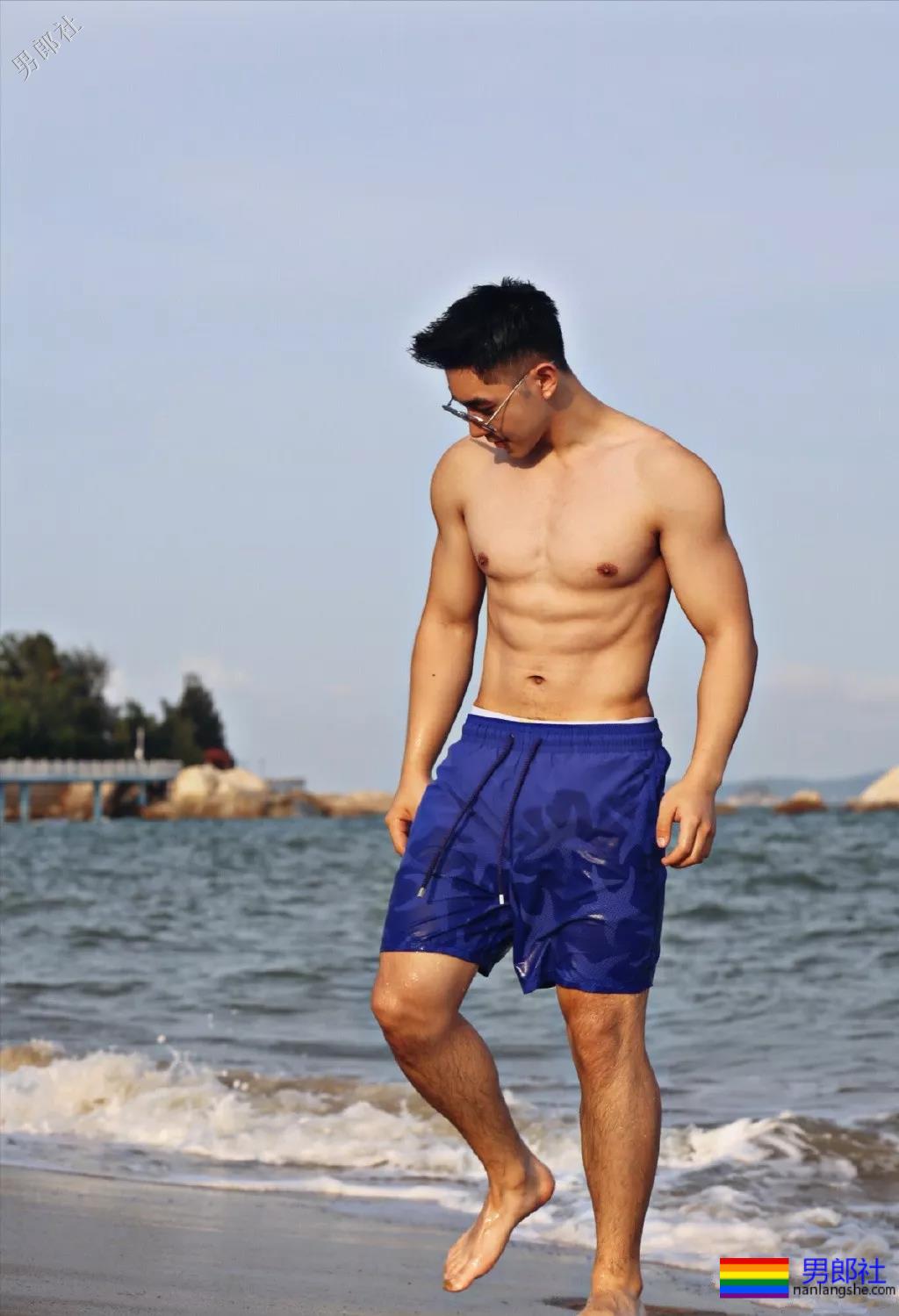 体育生帅气的外表完美的身材A爆了！ - 51虹马