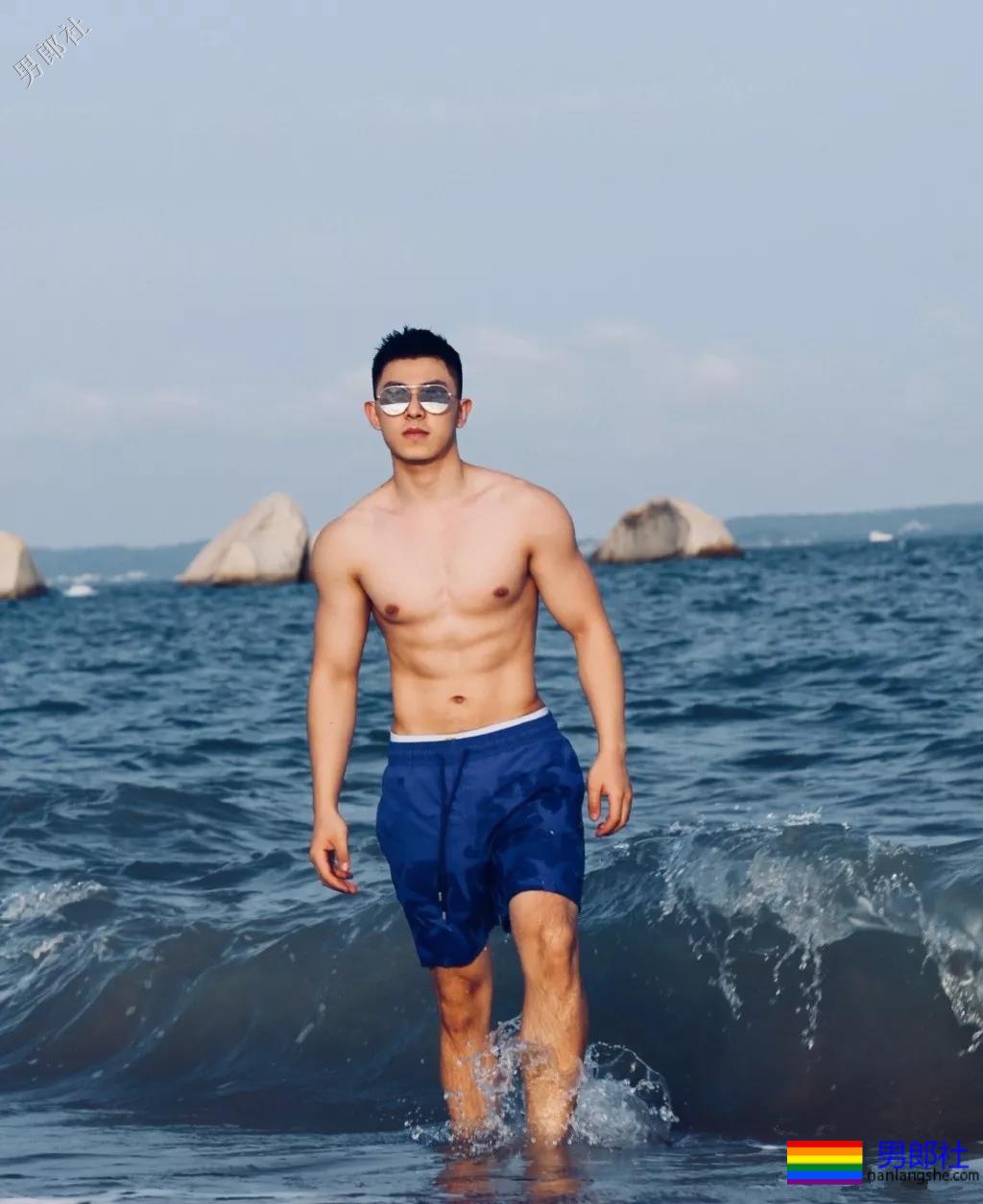 体育生帅气的外表完美的身材A爆了！ - 51虹马