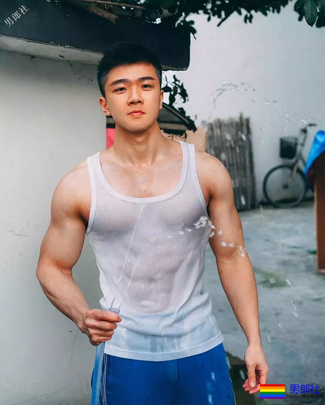 国产天菜美好肉体合集!随便抓一把,都超A级筋肉野兽!-51虹马