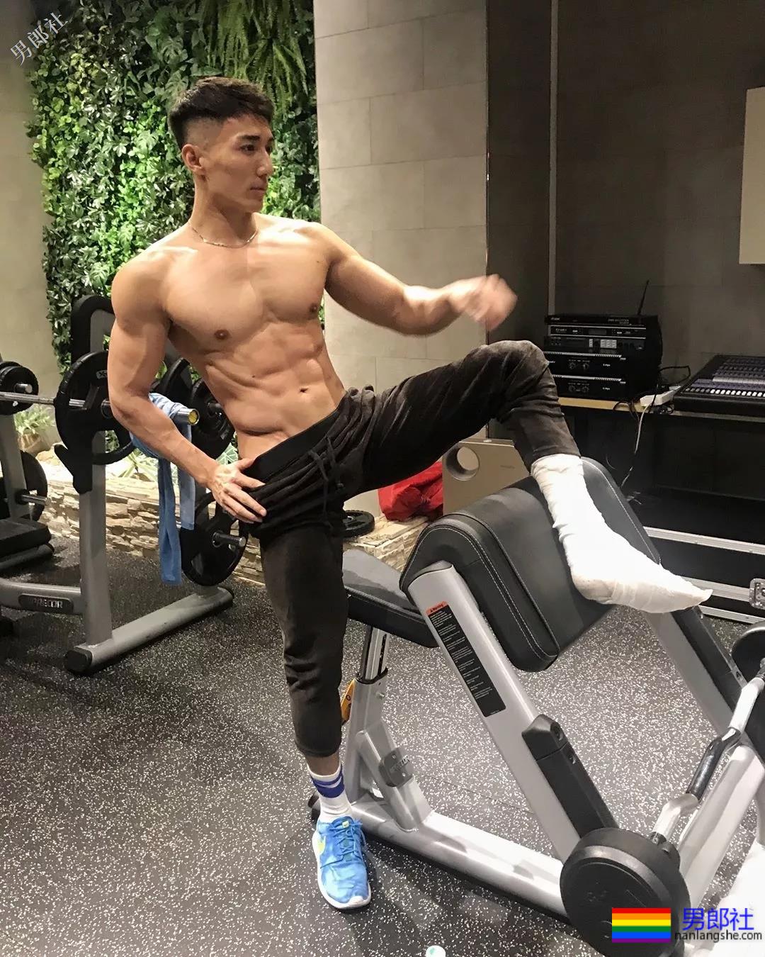 国产天菜美好肉体合集！随便抓一把，都超A级筋肉野兽！ - 51虹马