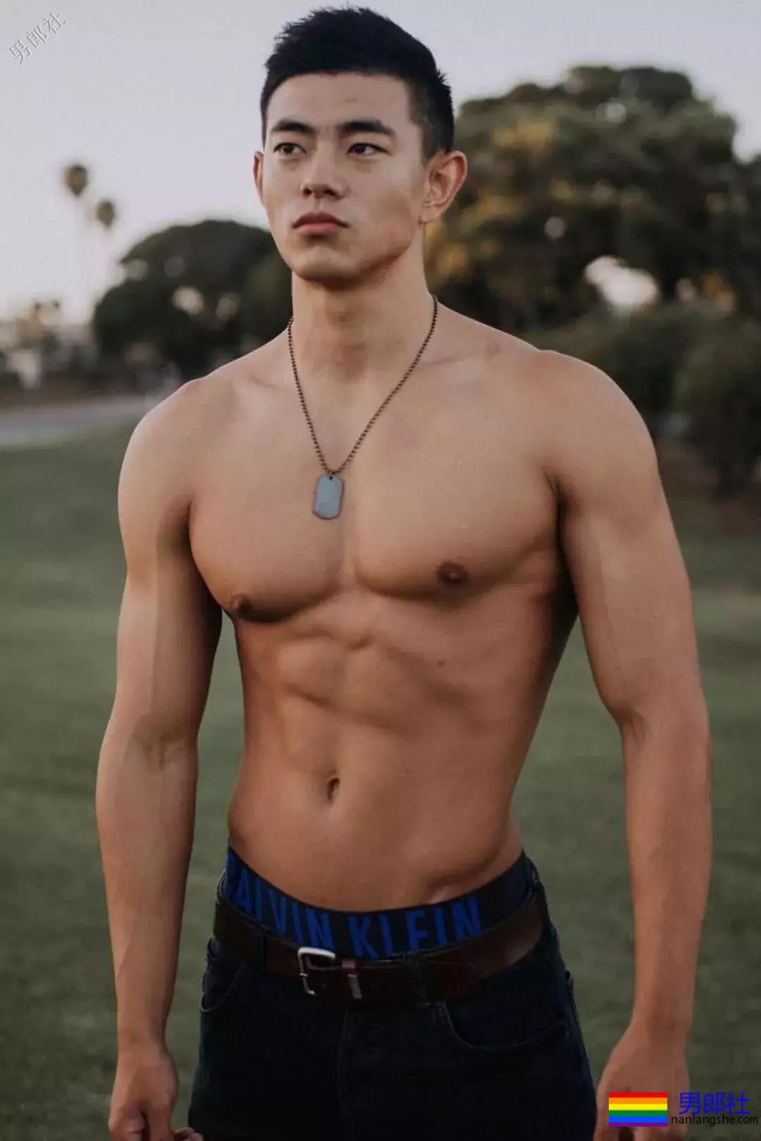 室友是gay三个月时间把我掰弯了。 - 51虹马