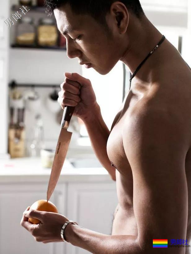 第一翘臀网红！男摄影师最爱的D杯公狗腰小狼狗！ - 51虹马