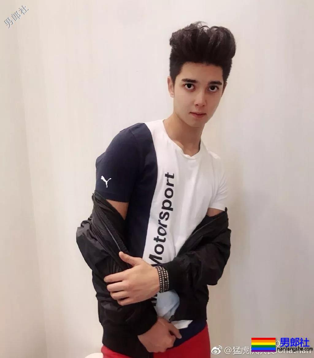 登湖南卫视穿紧身服落水的广州体育生，请收下我的可以！ - 51虹马