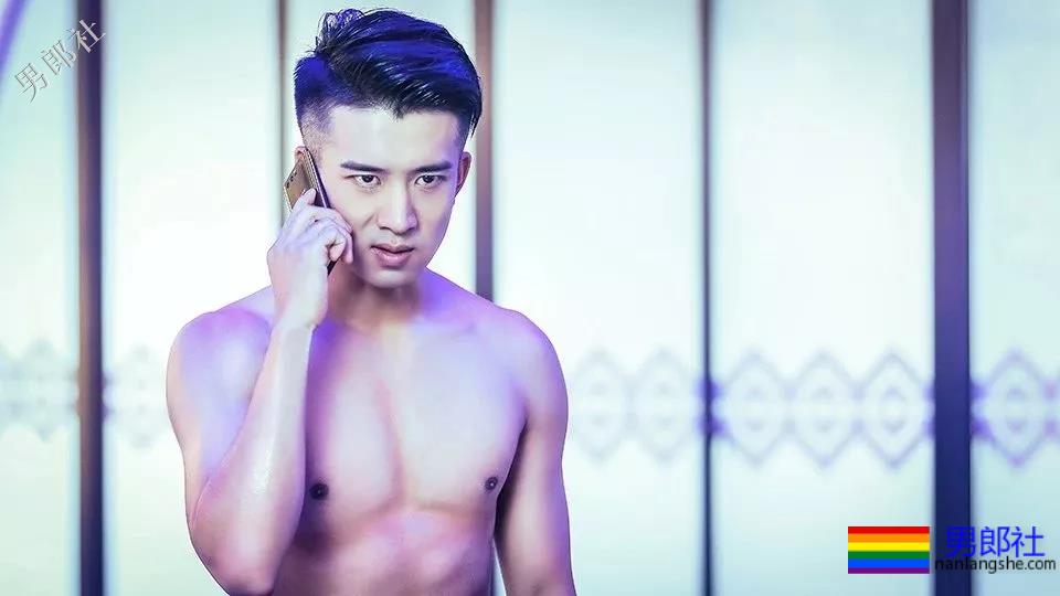 可甜可刚小奶狗变身痞帅拳击手，超燃筋肉身材简直A爆了！ - 51虹马