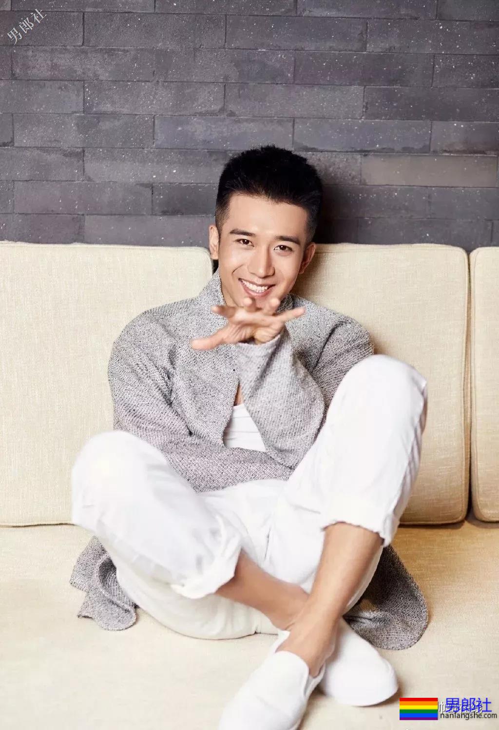 可甜可刚小奶狗变身痞帅拳击手，超燃筋肉身材简直A爆了！ - 51虹马