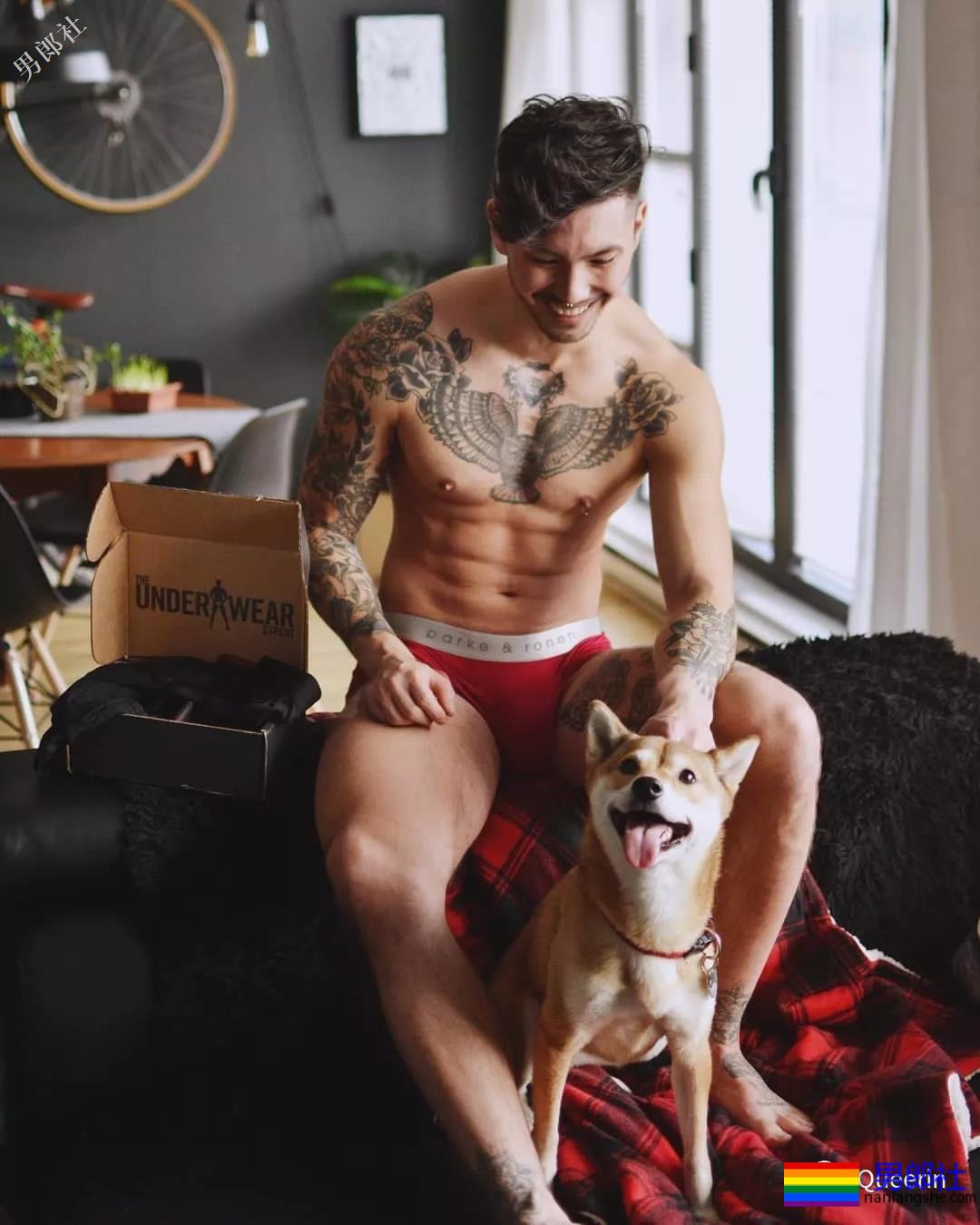 三国混血内裤男模,硬照亮点也太突出了吧? - 51虹马 三国混血内裤男模,硬照亮点也太突出了吧? - 51虹马