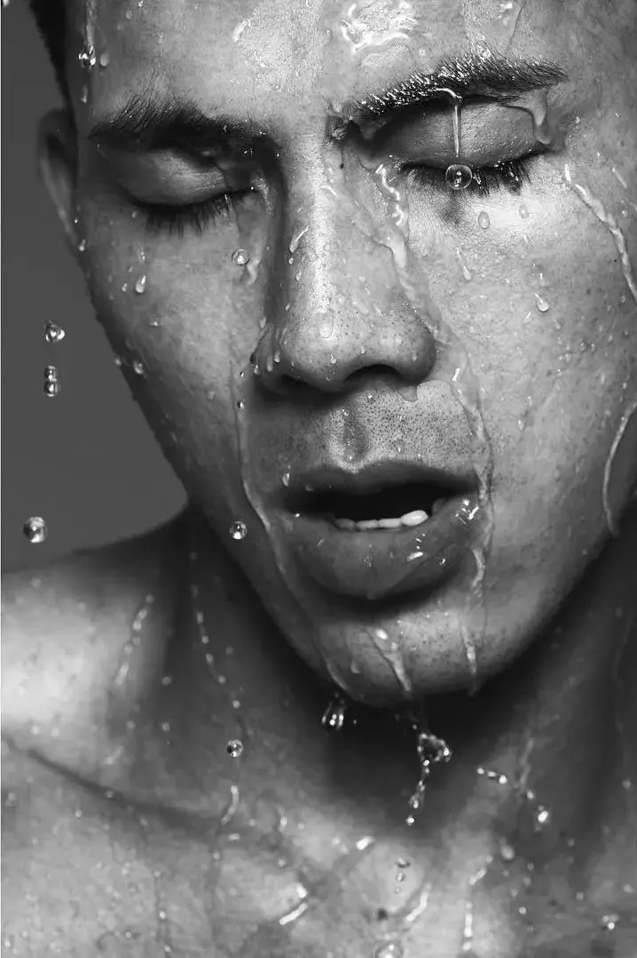 筋肉男拍摄大片！每个都很戏！ - 51虹马