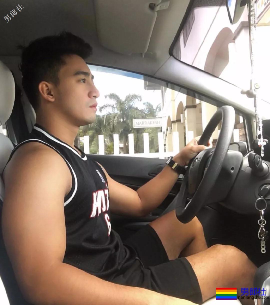 神仙小哥哥~选哪个？好纠结~ - 51虹马