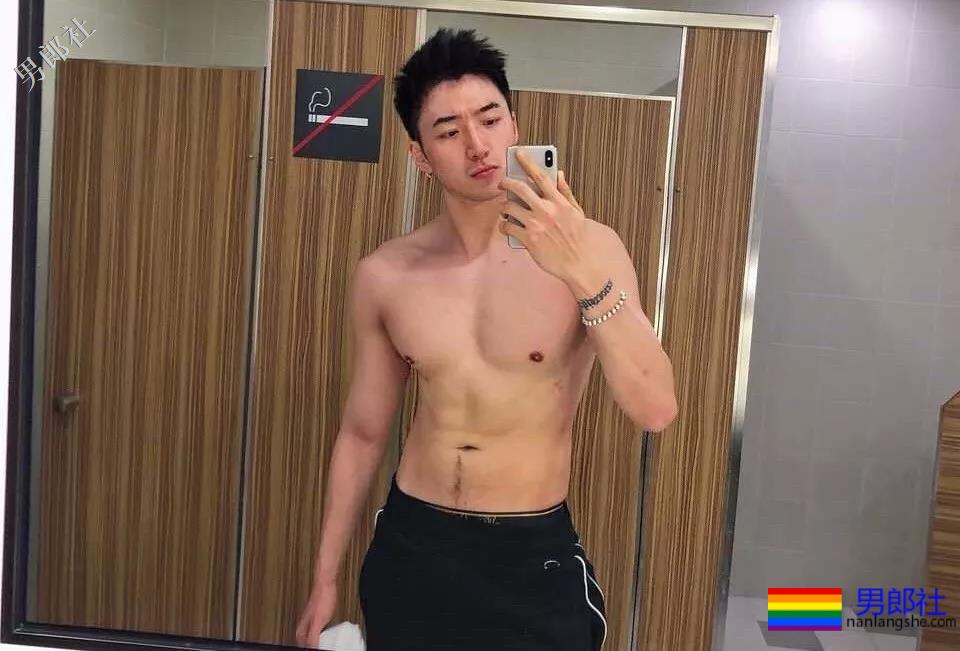 神仙小哥哥~选哪个？好纠结~ - 51虹马