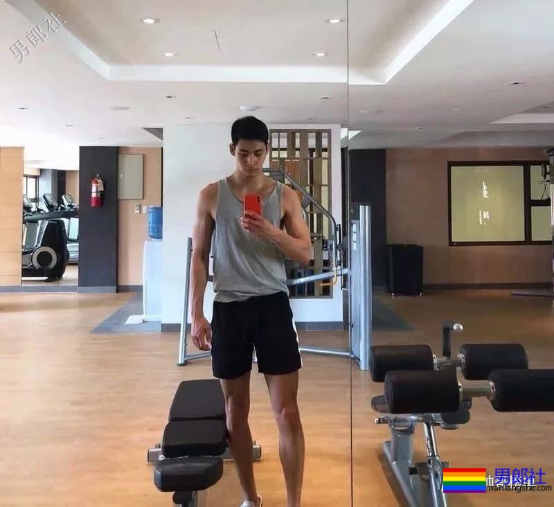 神仙小哥哥~选哪个？好纠结~ - 51虹马