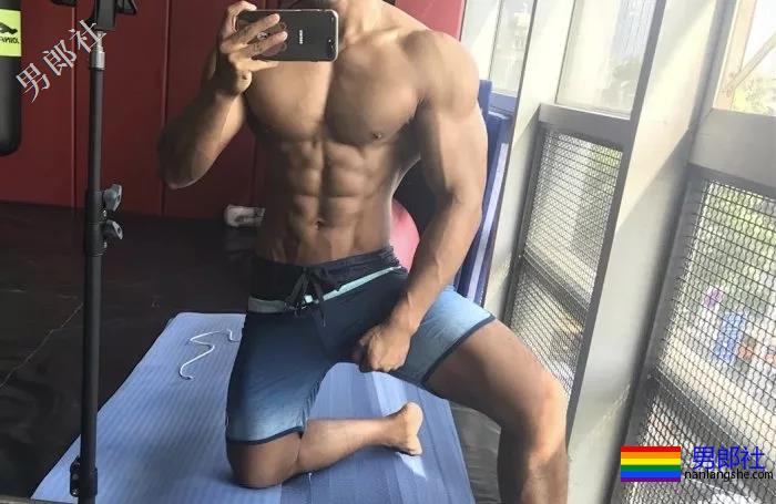 这些肌肉男因为撸的次数太频繁，一双手都变样了！ - 51虹马