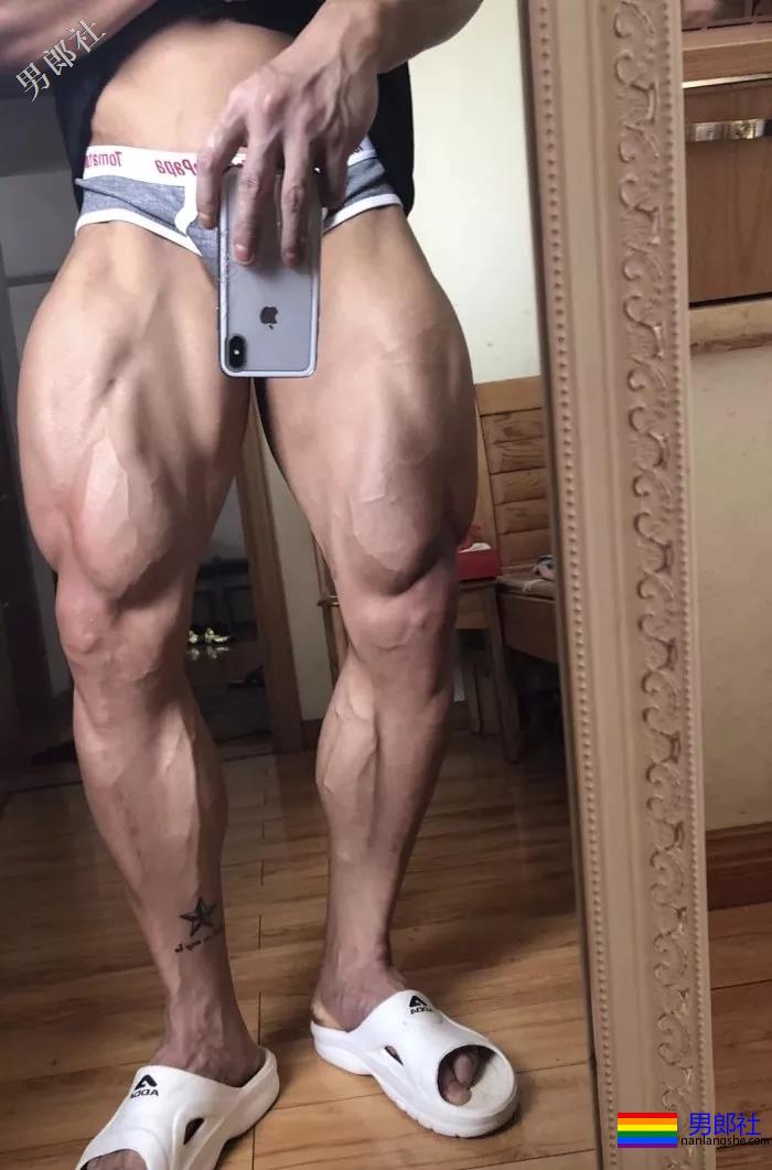 这些肌肉男因为撸的次数太频繁，一双手都变样了！ - 51虹马