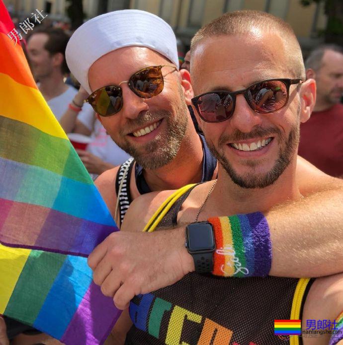 瑞士第一大城市庆祝骄傲节 - 51虹马