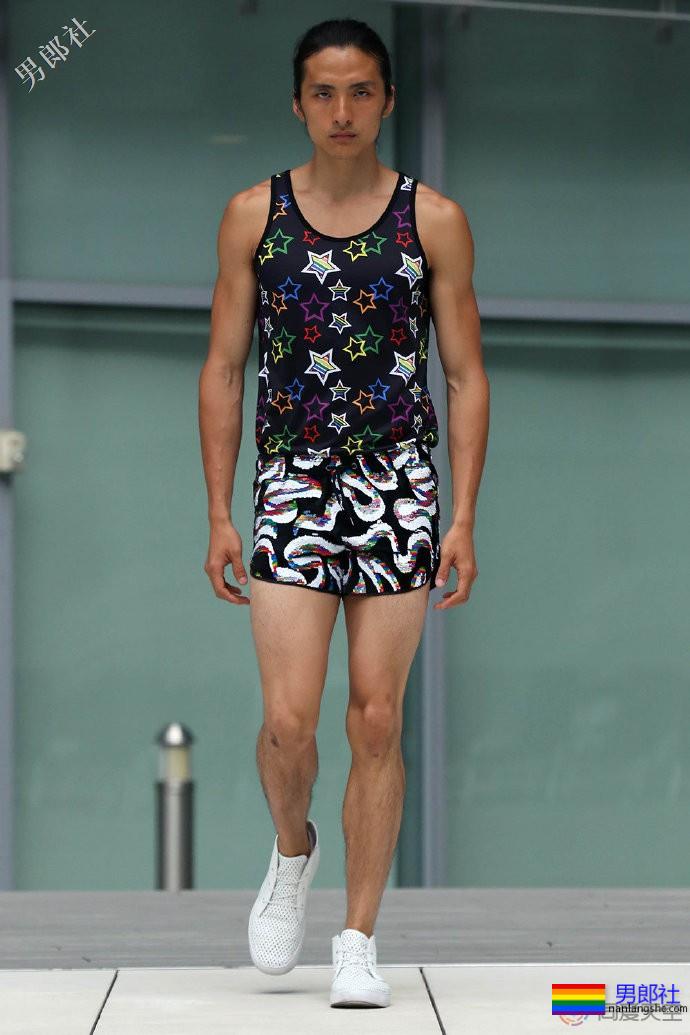 设计师夫夫推出“骄傲50年”男装 - 51虹马