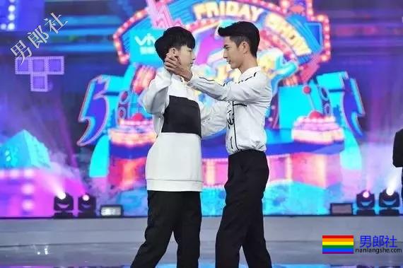 与于朦胧吻戏燃爆网络！嫩得能掐出水的奶帅少年，帅到我了！ - 51虹马