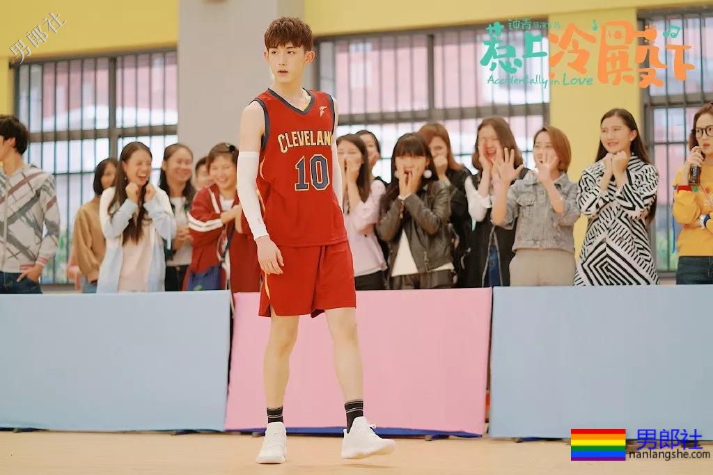 与于朦胧吻戏燃爆网络!嫩得能掐出水的奶帅少年,帅到我了! - 51虹马 与于朦胧吻戏燃爆网络!嫩得能掐出水的奶帅少年,帅到我了! - 51虹马