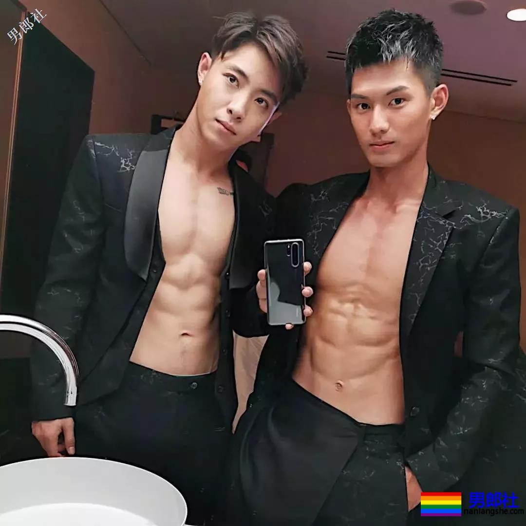 184体育生神似宁泽涛，腱子肉大长腿紧身裤，还是那个味！ - 51虹马