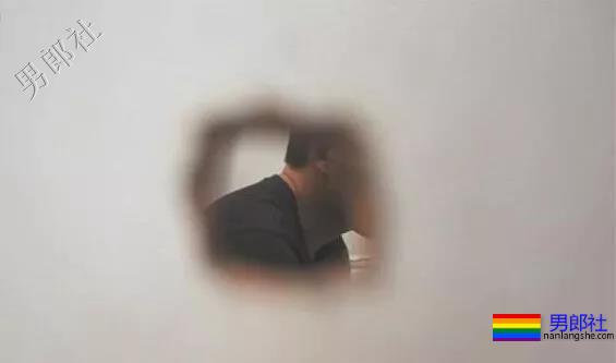 48岁农民工痛丧命根:你见过的男厕鸟洞,99%有毒! - 51虹马 48岁农民工痛丧命根:你见过的男厕鸟洞,99%有毒! - 51虹马