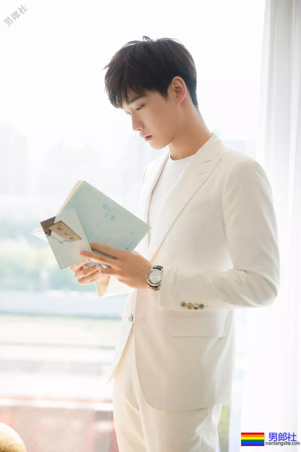 《强风吹拂》CP写真强行卖腐！除了邢昭林和P鹅，这个鲜嫩少年也很好看！ - 51虹马