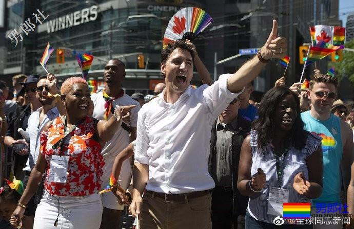 加拿大总理特鲁多参加多伦多市LGBT骄傲游行 - 51虹马