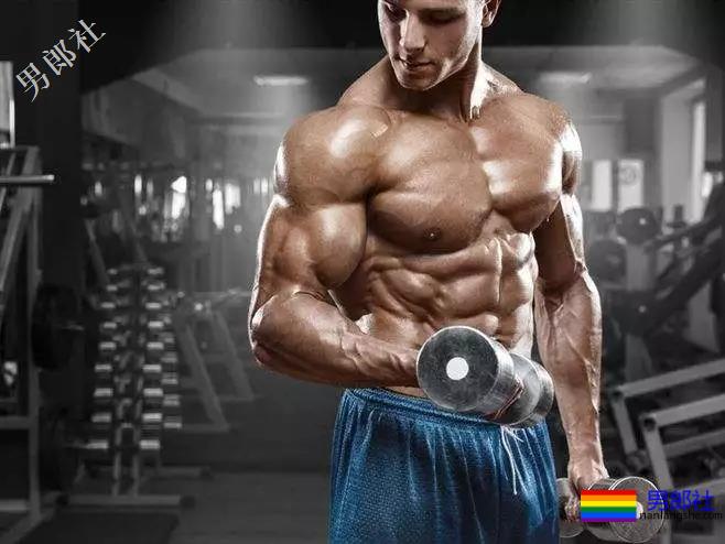 肌肉男停止健身训练,每天只跑步,半年后身材竟变成这样.... - 51虹马 肌肉男停止健身训练,每天只跑步,半年后身材竟变成这样.... - 51虹马