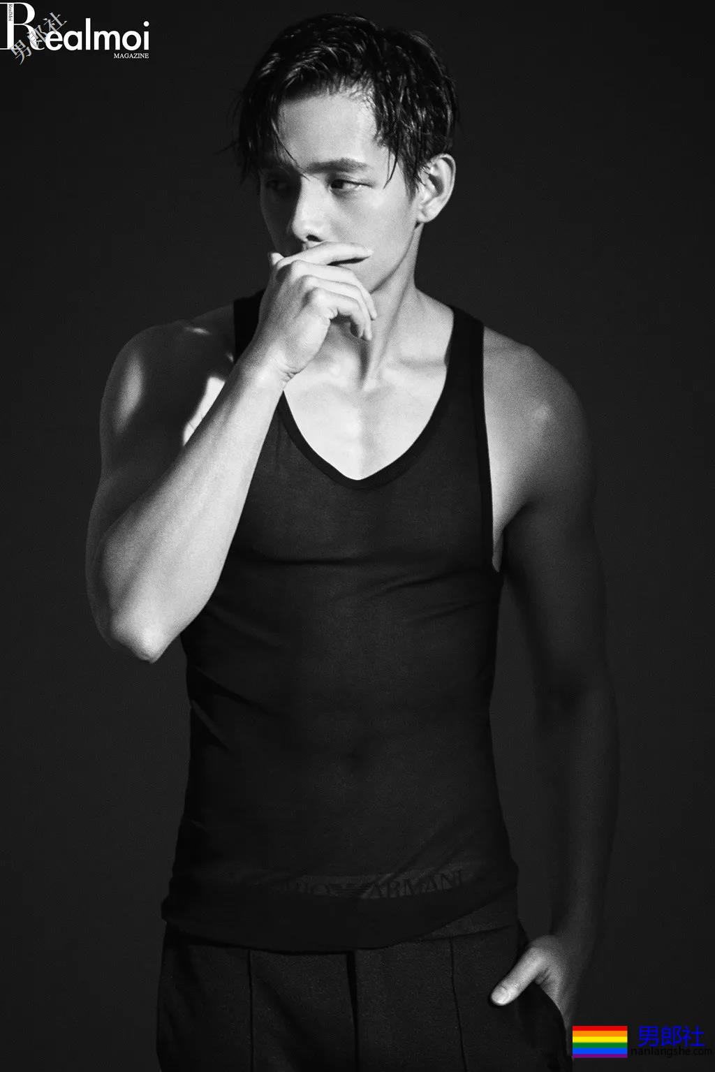 188篮球小鲜肉被发掘，新剧大秀奶白肌肉好身材，真A了！ - 51虹马