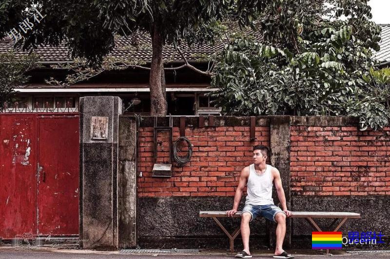 大眼熟男发布写真，老公名单再添一人！ - 51虹马