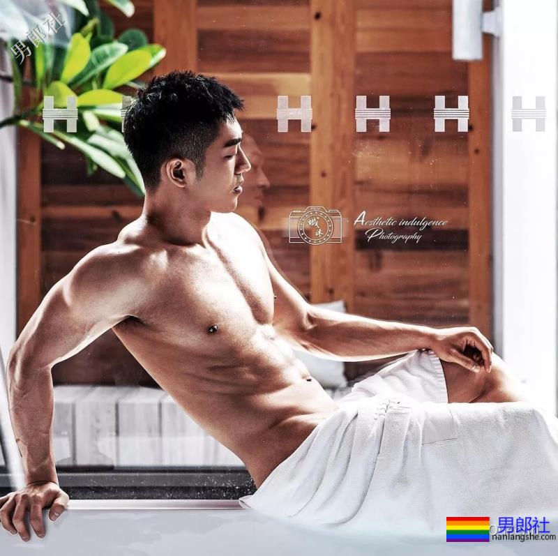 大眼熟男发布写真，老公名单再添一人！ - 51虹马