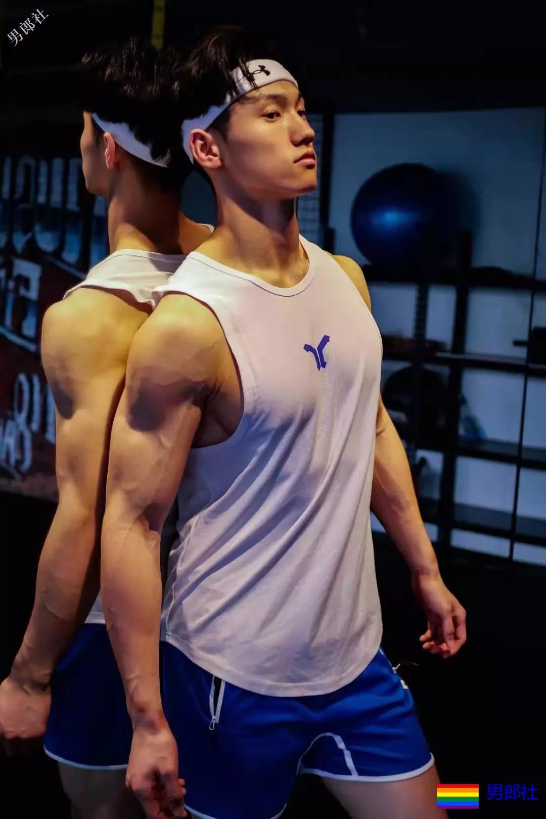 一个肌肉小伙的转变,太帅了！ - 51虹马