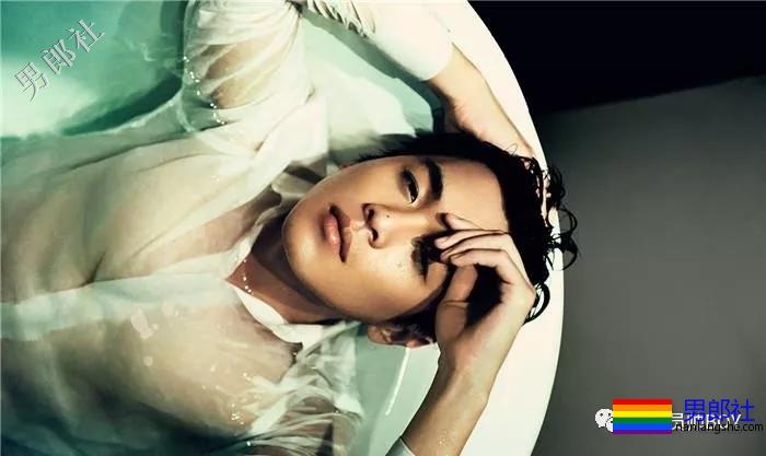 张若昀结婚了，曾亲吻李现的他穿女装妩媚至极 - 51虹马