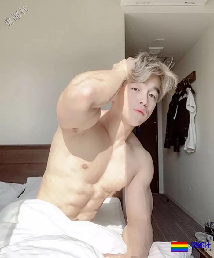 Ins肌肉男画报：精选亚洲肌肉男 - 51虹马