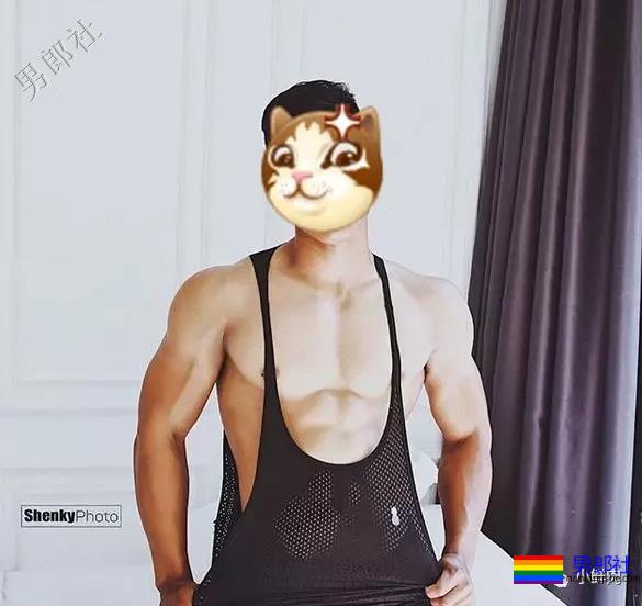 肌肉男都流行侧乳装了，看得我忍不住摸了屏幕！ - 51虹马