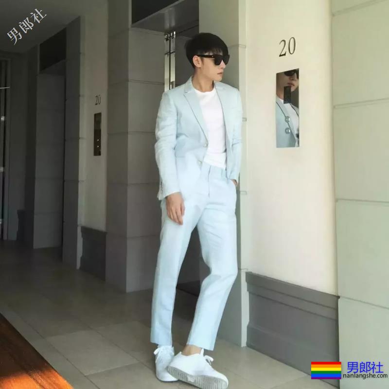 超men帅气高颜值男医生，小奶狗兼小狼狗气质！ - 51虹马