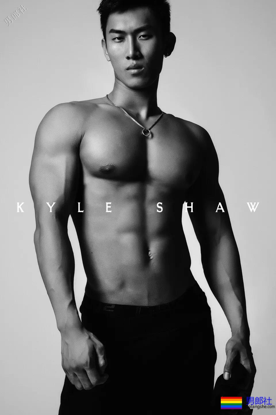 男版维密秀肌肉男内裤出镜，巧克力腹肌男模放飞自我，我喜欢！ - 51虹马