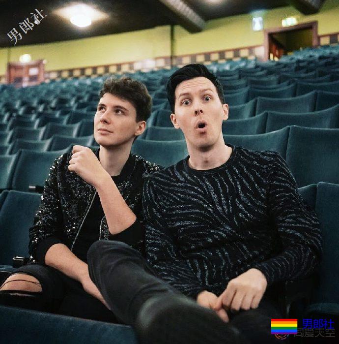 英国谐星菲尔·莱斯特：我是gay - 51虹马