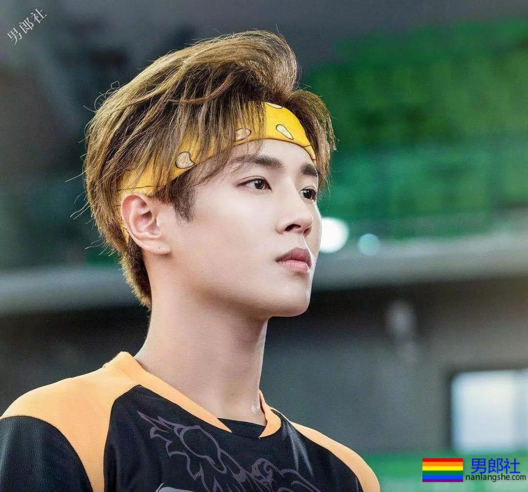 《追球》李汶翰朱元冰大秀腹肌,运动系小狼狗男友等你领取! - 51虹马 《追球》李汶翰朱元冰大秀腹肌,运动系小狼狗男友等你领取! - 51虹马