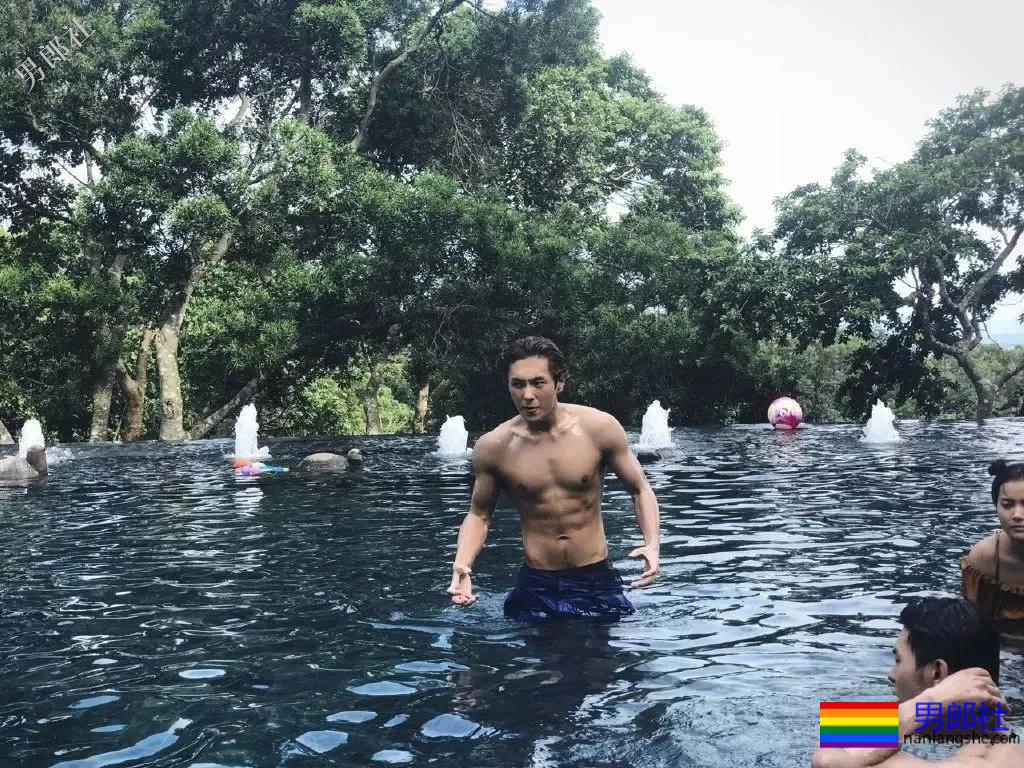 《追球》李汶翰朱元冰大秀腹肌,运动系小狼狗男友等你领取! - 51虹马 《追球》李汶翰朱元冰大秀腹肌,运动系小狼狗男友等你领取! - 51虹马