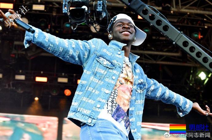出柜歌手Lil Nas X这样回应恐同留言 - 51虹马 出柜歌手Lil Nas X这样回应恐同留言 - 51虹马