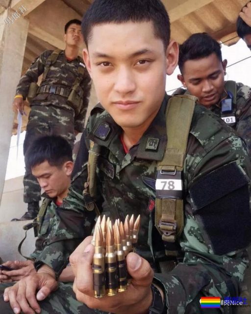 公狗腰特警内裤超低，快被撩拨到上天~ - 51虹马