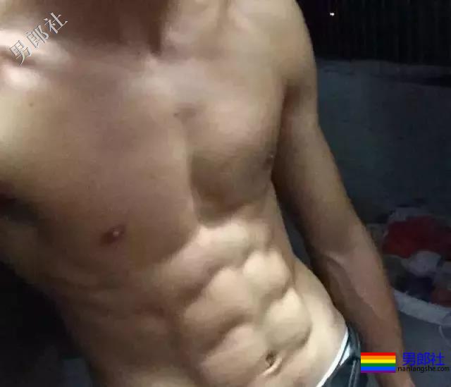 公狗腰特警内裤超低，快被撩拨到上天~ - 51虹马