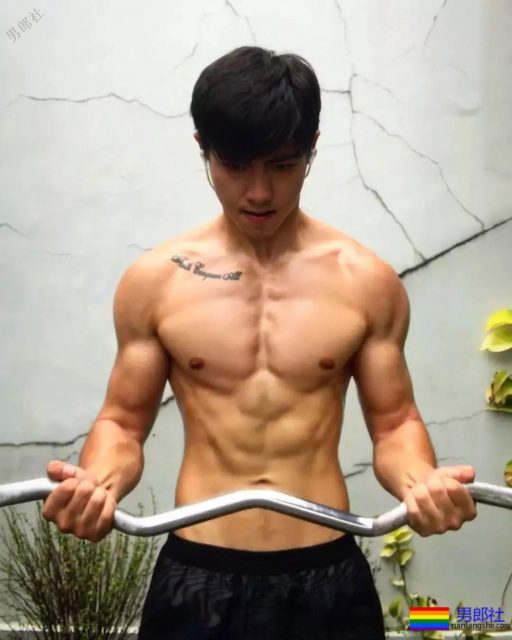 A爆了!原味童颜筋肉小奶狼,六块腹肌天菜少年! - 51虹马 A爆了!原味童颜筋肉小奶狼,六块腹肌天菜少年! - 51虹马