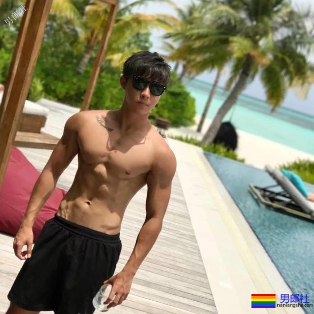 A爆了!原味童颜筋肉小奶狼,六块腹肌天菜少年! - 51虹马 A爆了!原味童颜筋肉小奶狼,六块腹肌天菜少年! - 51虹马