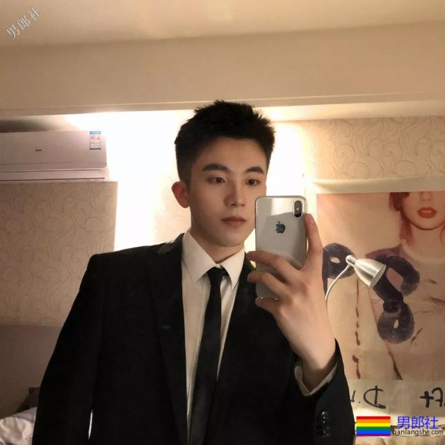 小奶狗正装网红博主，禁欲又清爽的帅气少年！-51虹马