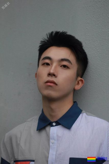 小奶狗正装网红博主,禁欲又清爽的帅气少年! - 51虹马 小奶狗正装网红博主,禁欲又清爽的帅气少年! - 51虹马