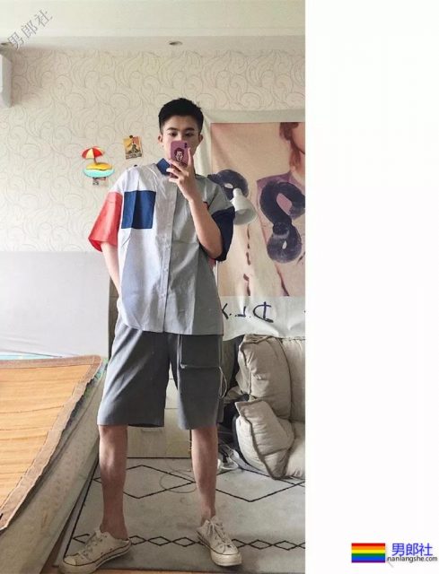 小奶狗正装网红博主,禁欲又清爽的帅气少年! - 51虹马 小奶狗正装网红博主,禁欲又清爽的帅气少年! - 51虹马