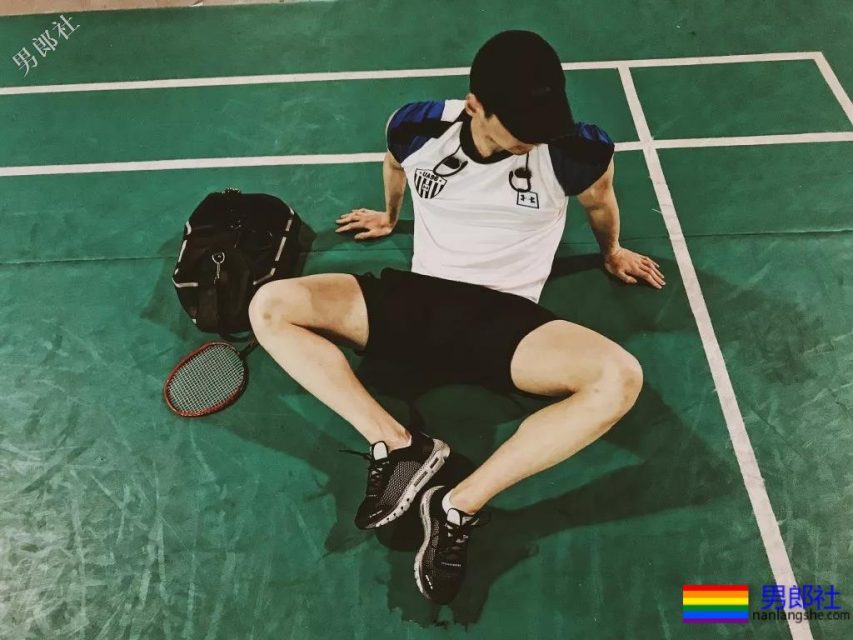 网红腹肌小狼狗大比拼！微博好看男生硬核照，肌肉零差评！ - 51虹马