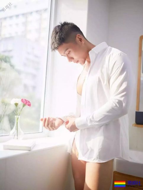 兵哥哥去头可吃,真实肌肉写真照,白衬衫收服粉丝 - 51虹马 兵哥哥去头可吃,真实肌肉写真照,白衬衫收服粉丝 - 51虹马